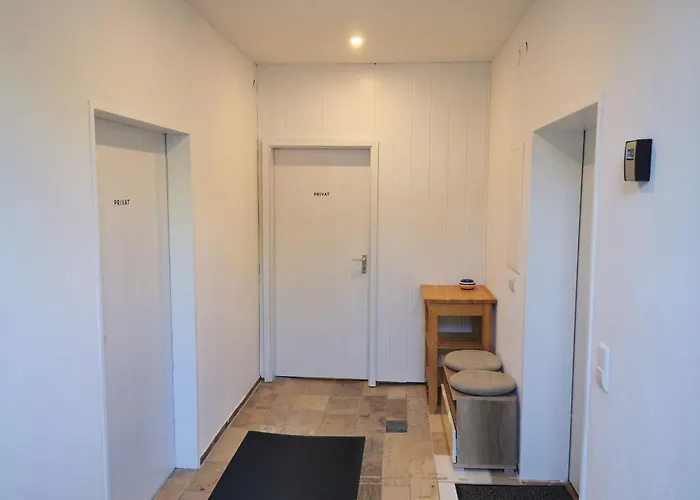 Gemuetliches Souterrain In