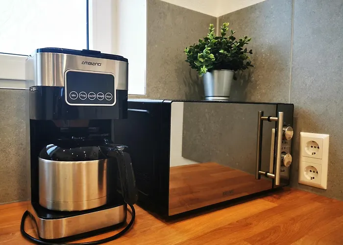 Gemuetliches Souterrain In 랑게나르겐